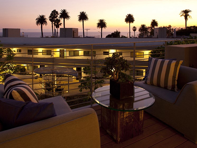 Brand New Luxury Apartments at 301 Ocean Ave, Santa Monica